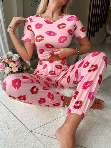 Love Kissed Dream Pajama Set