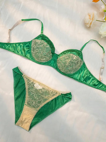 Emerald Elegance Lingerie Set